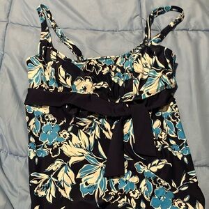 Beach House Tankini size 10 floral